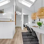 3 Bedroom Cozy In Дом отдыха
