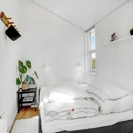 3 Bedroom Cozy In *