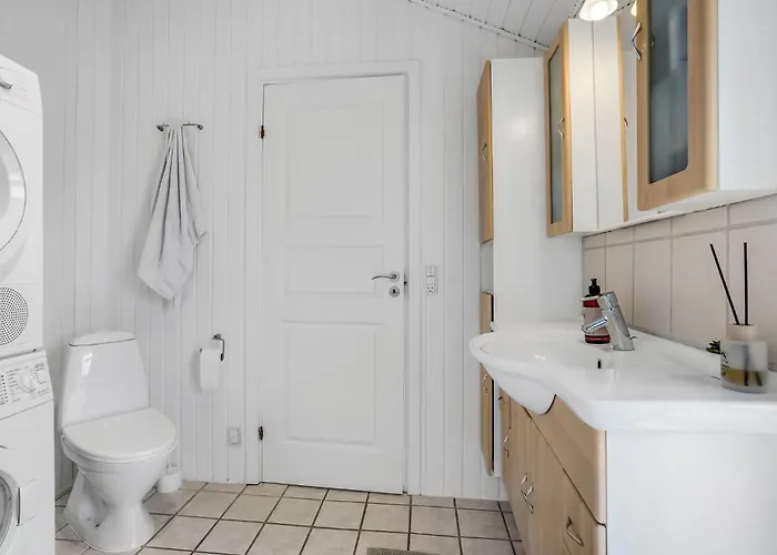 3 Bedroom Cozy In Hejls