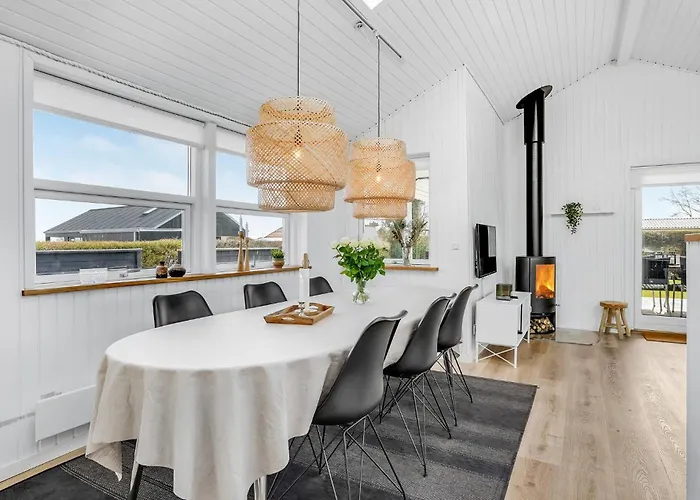 3 Bedroom Cozy In * Hejls